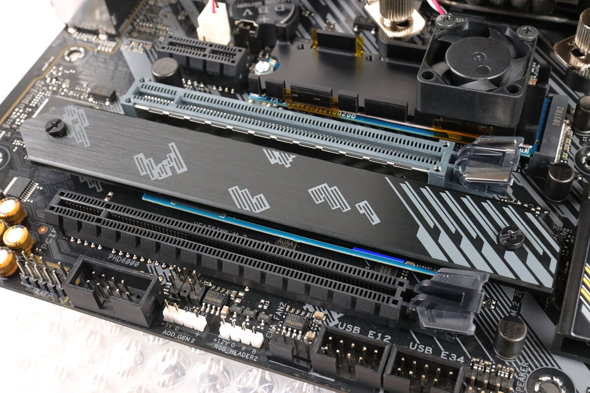 WD BLUE SN500 1GBにマザーボード付属のヒートシンクを装着